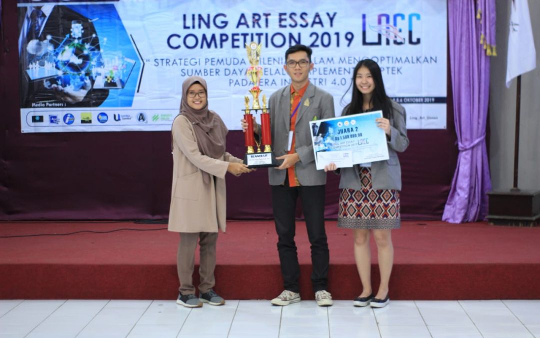 UKDW Juara II Lingart Essay Competition