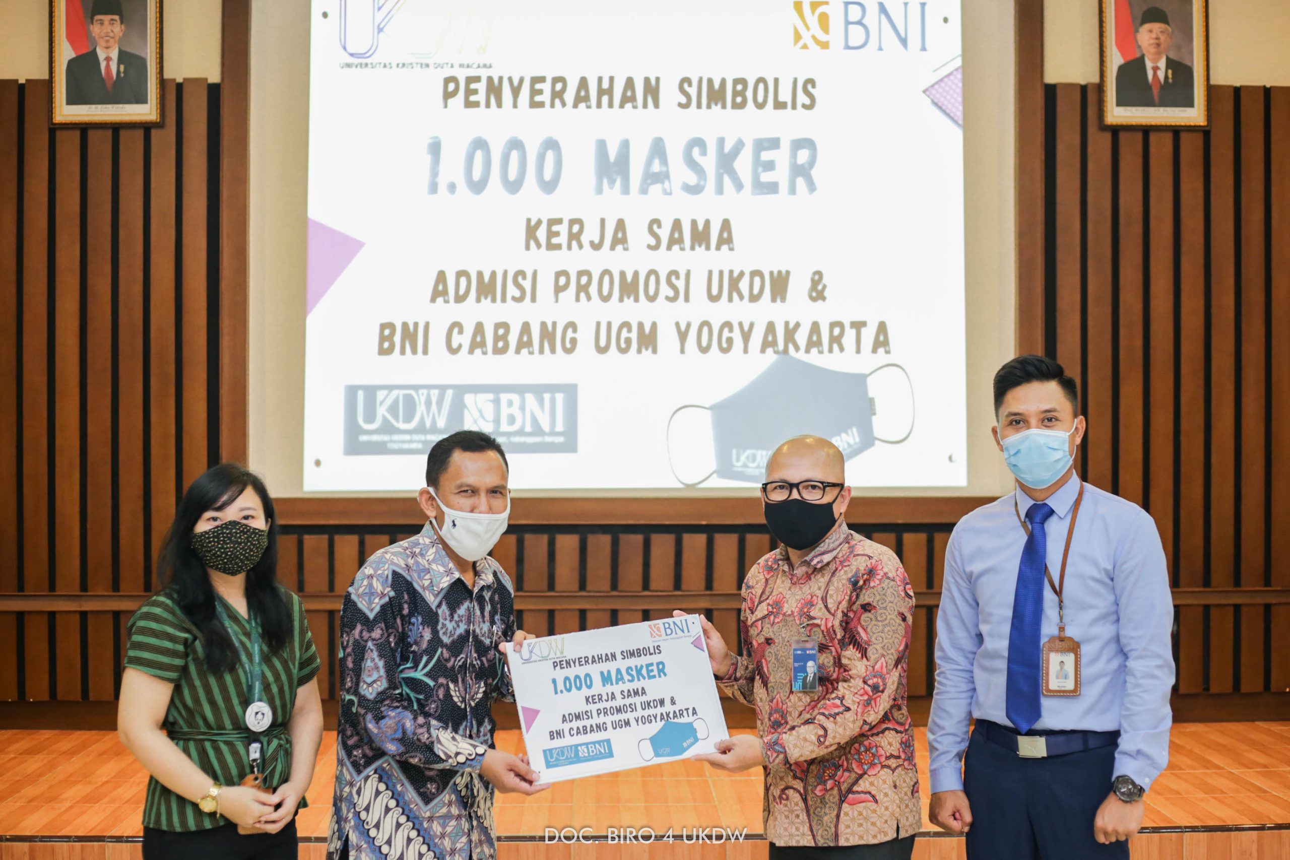 Bantuan 1.000 Masker Ukdw & Bni | Ukdw