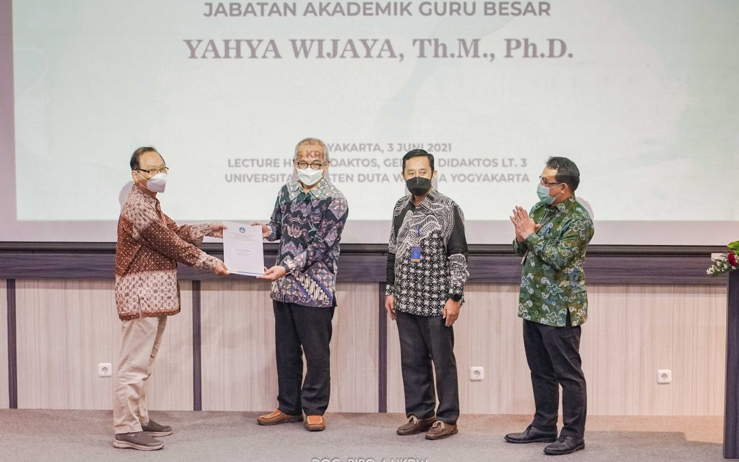 Profesor Yahya Wijaya, Dosen F. Teologi Terima SK Guru Besar